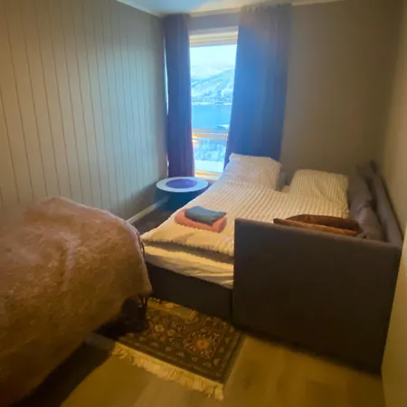 With A View In With 2 Bedrooms Appartamento *